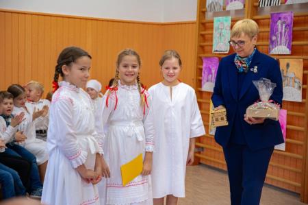 2024_10_24 Obisk Predsednice RS podružnične šole Štrekljevec_Foto_Uroš Novina_037